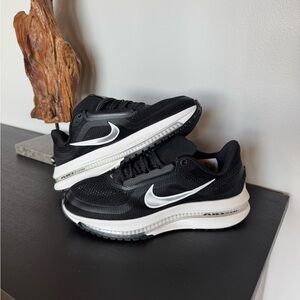 Nike Pegasus Premium